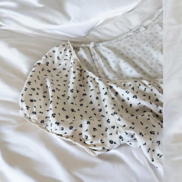 John Galt Brandy and Melville Women's Top - Picture 3 of 4